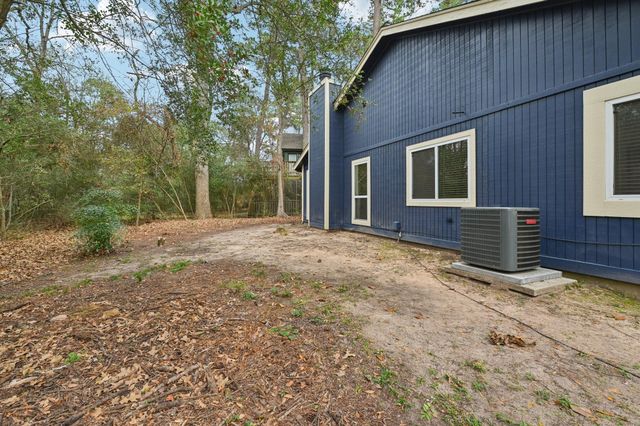 10 Hedgebell Court, The Woodlands, TX 77380