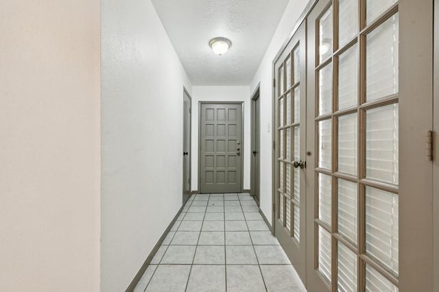 10 Hedgebell Court, The Woodlands, TX 77380