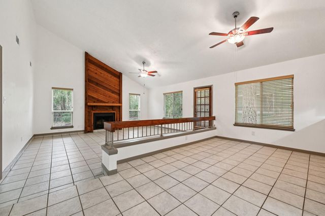 10 Hedgebell Court, The Woodlands, TX 77380