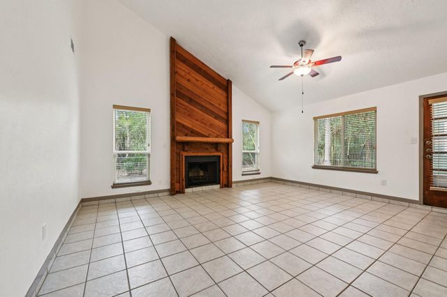 10 Hedgebell Court, The Woodlands, TX 77380