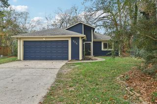 10 Hedgebell Court, The Woodlands, TX 77380