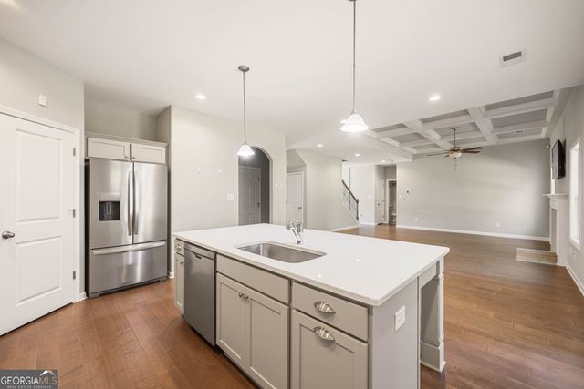 745 Mountain View Road, Hamilton, GA 31811