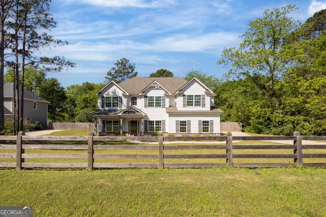 745 Mountain View Road, Hamilton, GA 31811