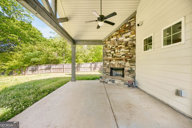 745 Mountain View Road, Hamilton, GA 31811