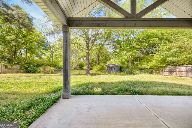 745 Mountain View Road, Hamilton, GA 31811