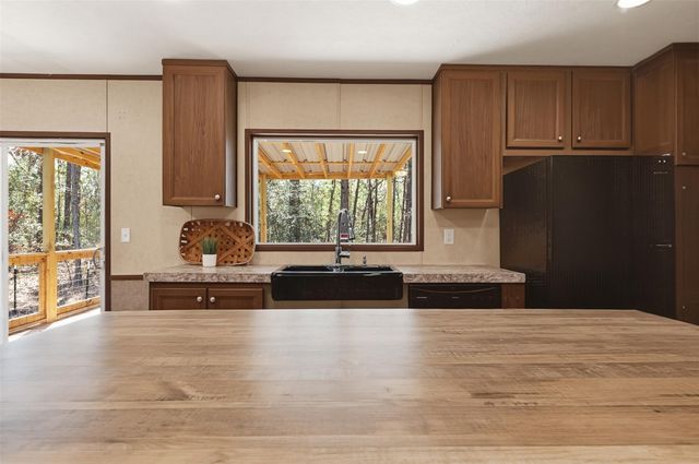 140 Michaels Lane, Huntsville, TX 77320