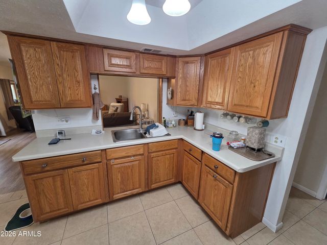 10340 W HAZELWOOD Avenue, Phoenix, AZ 85037