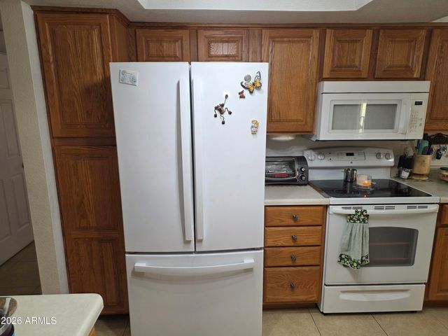 10340 W HAZELWOOD Avenue, Phoenix, AZ 85037