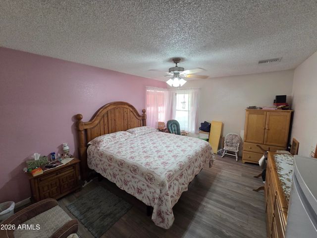 10340 W HAZELWOOD Avenue, Phoenix, AZ 85037