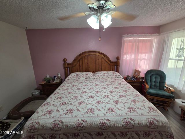 10340 W HAZELWOOD Avenue, Phoenix, AZ 85037