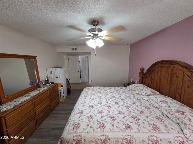 10340 W HAZELWOOD Avenue, Phoenix, AZ 85037
