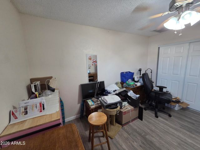 10340 W HAZELWOOD Avenue, Phoenix, AZ 85037