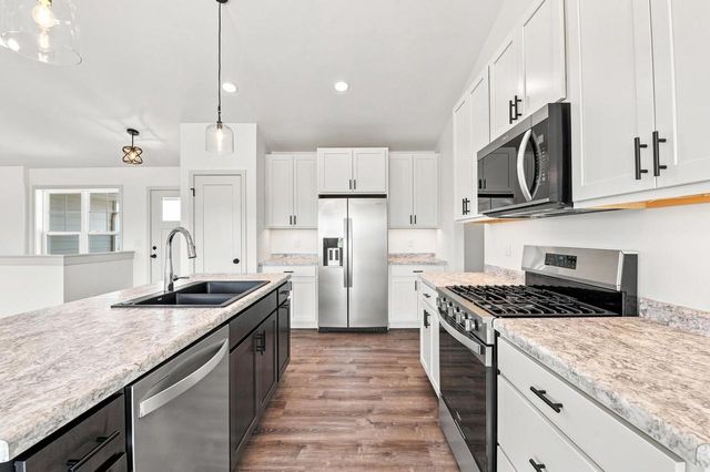 587 EMERALD ISLE COURT, Wrightstown, WI 54180