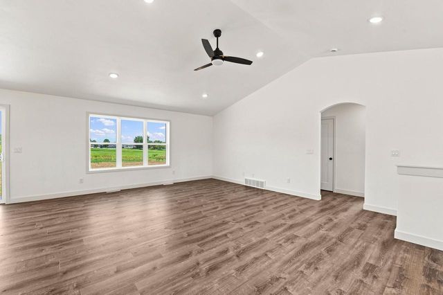 587 EMERALD ISLE COURT, Wrightstown, WI 54180