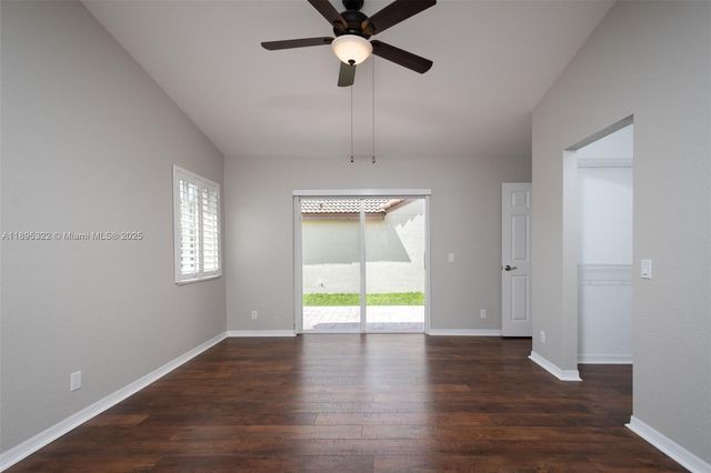 1524 Canary Island Dr 1524, Weston, FL 33327