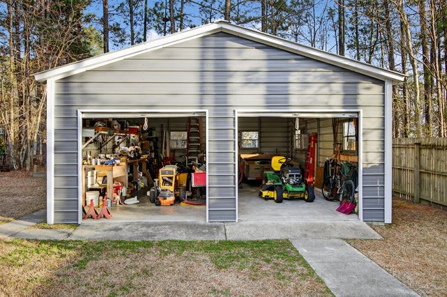 105 Perry Drive, Summerville, SC 29483