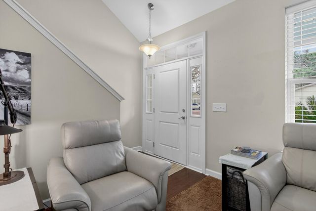 105 Perry Drive, Summerville, SC 29483