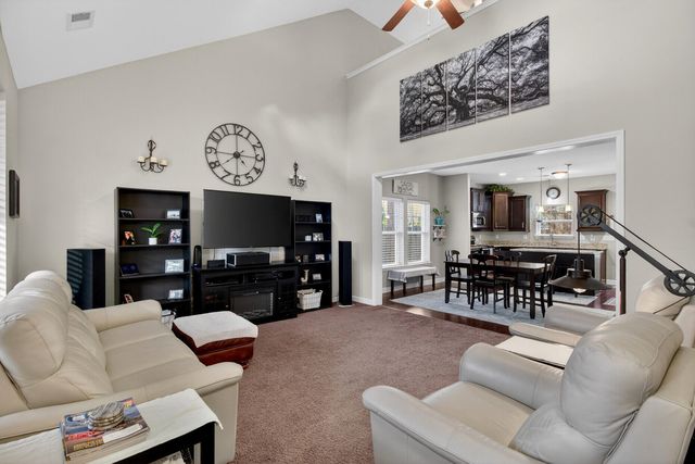 105 Perry Drive, Summerville, SC 29483