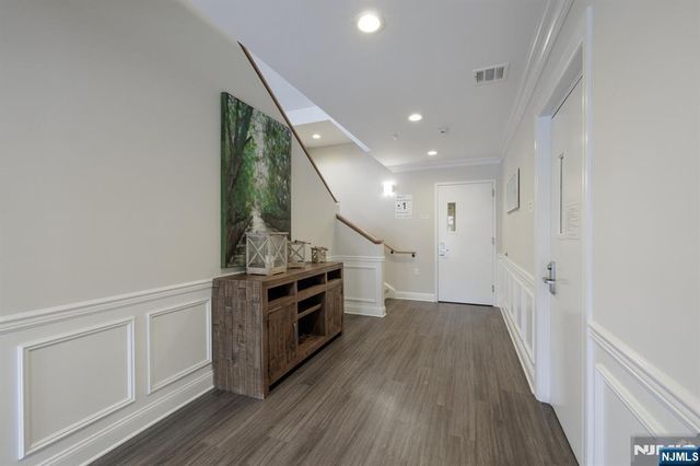 2-48 Grove Avenue 40, Cedar Grove, NJ 07009