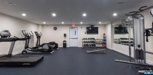 2-48 Grove Avenue 40, Cedar Grove, NJ 07009