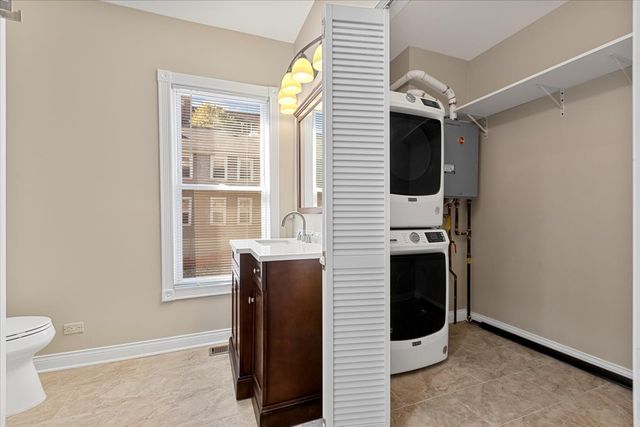 2048 W 21st Street 2, Chicago, IL 60608