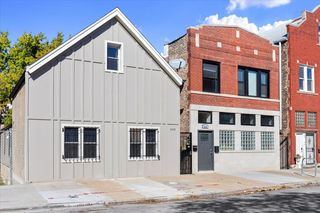 2048 W 21st Street 2, Chicago, IL 60608