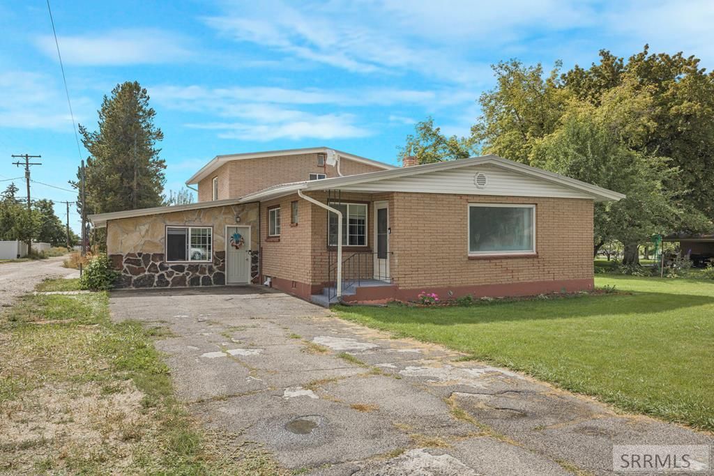 160 W Oak Street, Shelley, ID 83274