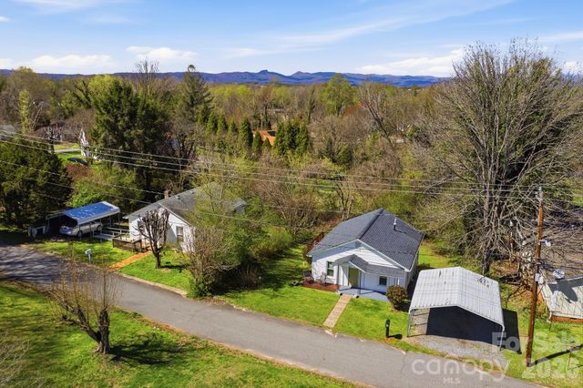 105 Moses Street, Morganton, NC 28655