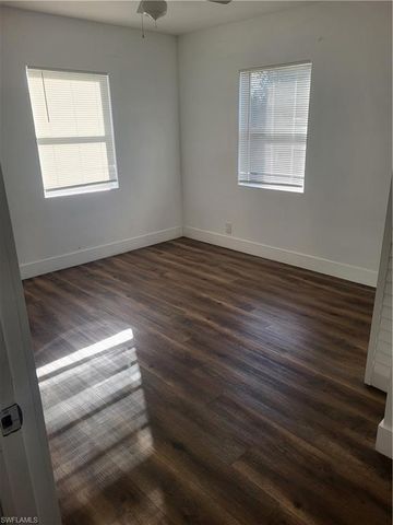 2027 Maravilla CIR, Fort Myers, FL 33901