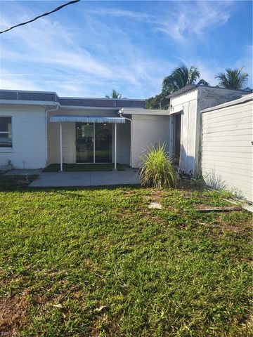 2027 Maravilla CIR, Fort Myers, FL 33901