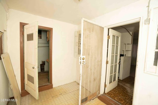 140 TEAKWOOD Road, El Paso, TX 79915