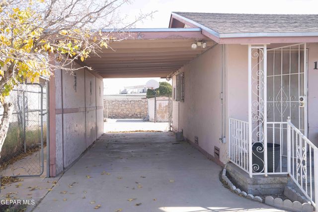 140 TEAKWOOD Road, El Paso, TX 79915