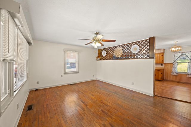 101 Marlowe Court, Frankfort, KY 40601