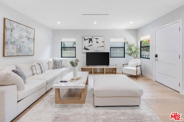 3708 Greenfield Avenue, Los Angeles, CA 90034