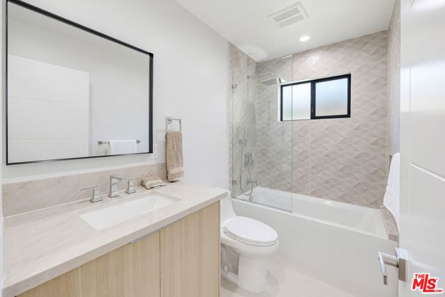3708 Greenfield Avenue, Los Angeles, CA 90034