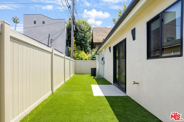 3708 Greenfield Avenue, Los Angeles, CA 90034