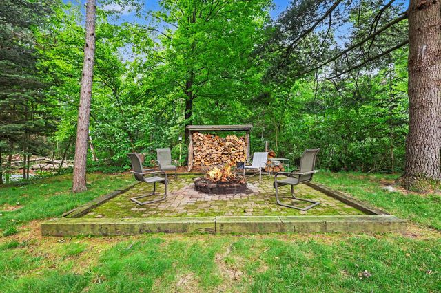 15295 E B Avenue, Ross Twp, MI 49012