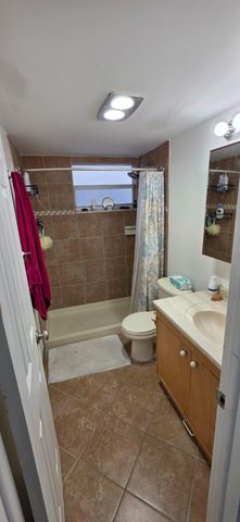 725 Lori Drive 204, Palm Springs, FL 33461