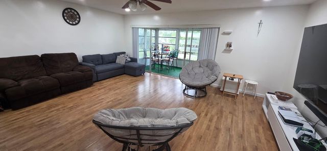 725 Lori Drive 204, Palm Springs, FL 33461