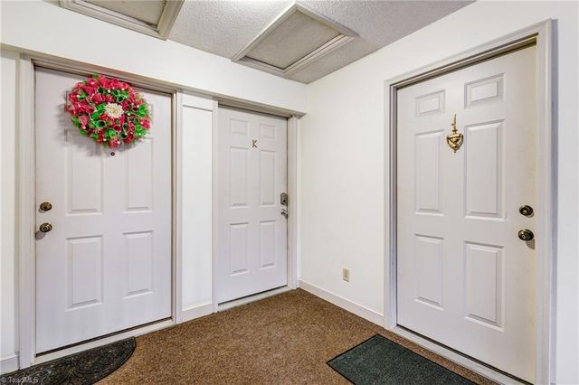 5934 Friendly Avenue, Greensboro, NC 27410