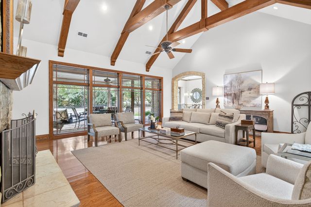 4404 Aledo Oaks Court, Fort Worth, TX 76126