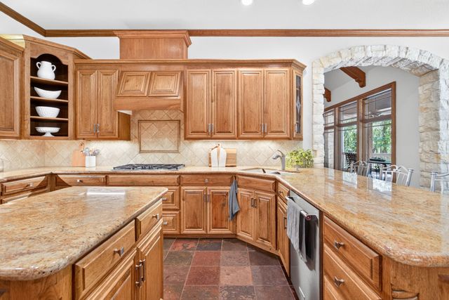 4404 Aledo Oaks Court, Fort Worth, TX 76126