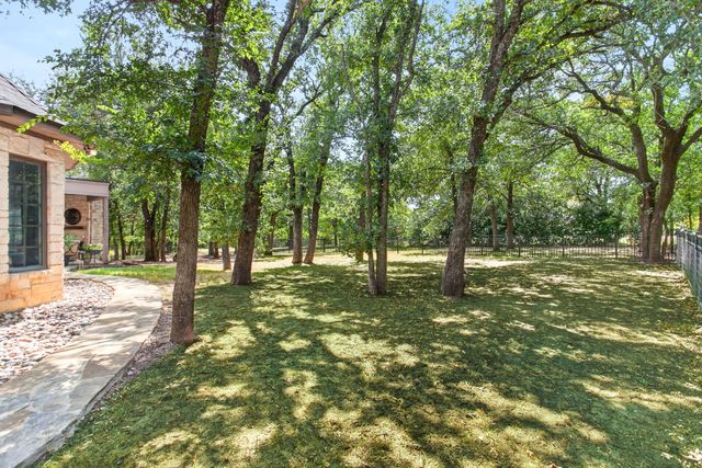 4404 Aledo Oaks Court, Fort Worth, TX 76126