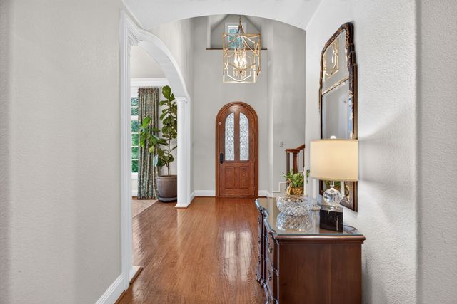 4404 Aledo Oaks Court, Fort Worth, TX 76126