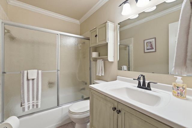 17 N Church, Vilonia, AR 72173