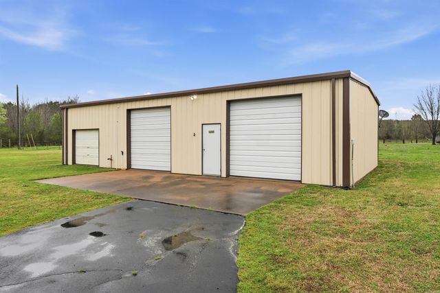 17 N Church, Vilonia, AR 72173