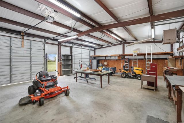 17 N Church, Vilonia, AR 72173