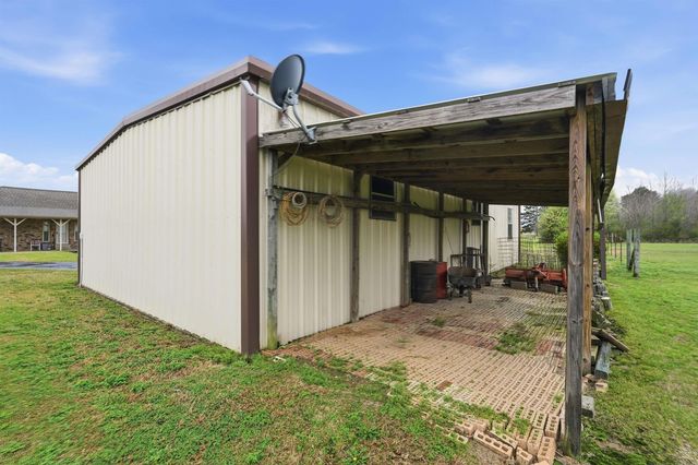 17 N Church, Vilonia, AR 72173