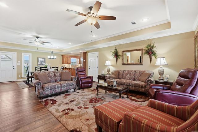 17 N Church, Vilonia, AR 72173