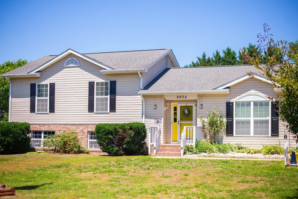 9835 MOHAWK DR, King George, VA 22485